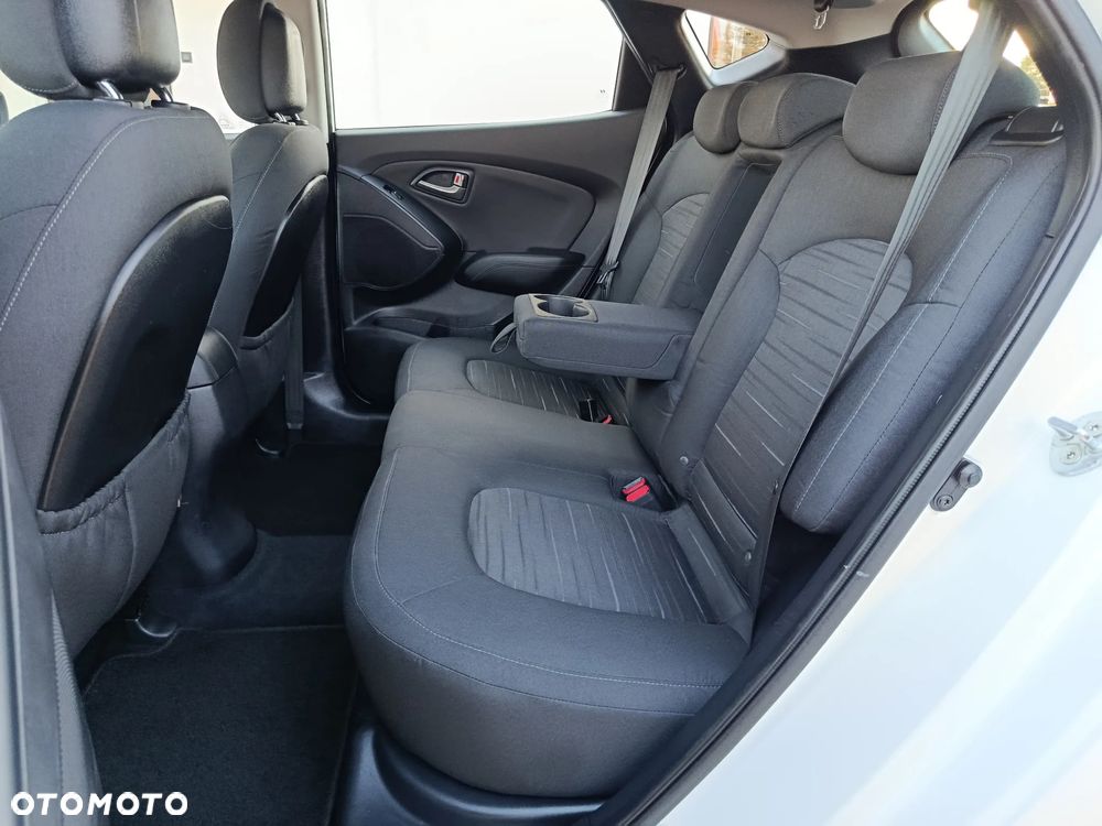 Hyundai ix35 blue 1.6 2WD Finale Silver - 14