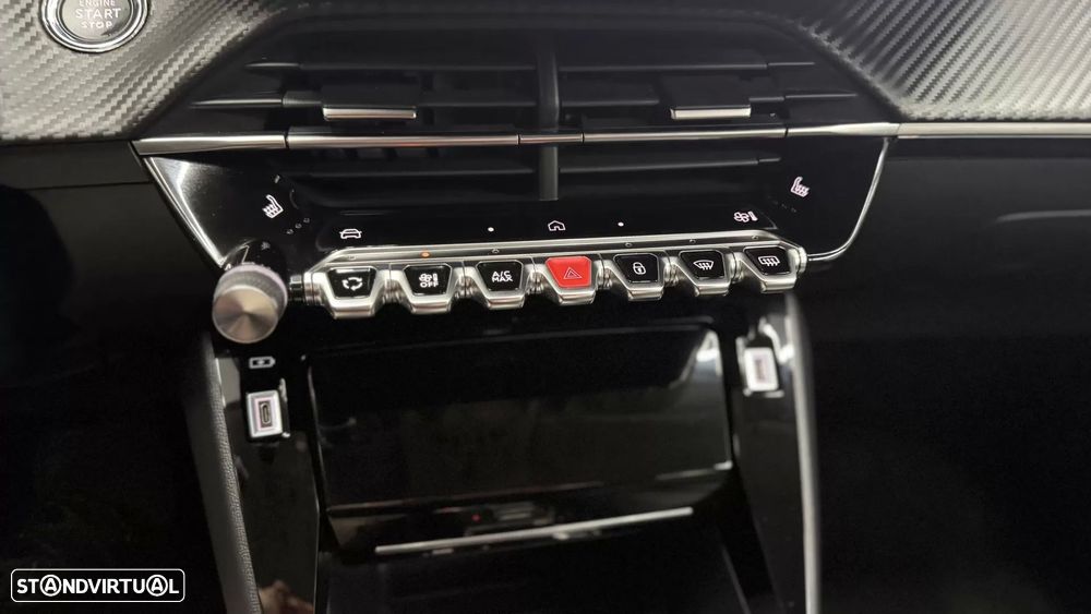 Peugeot 208 1.2 Hybrid Allure e-DCS6 - 19