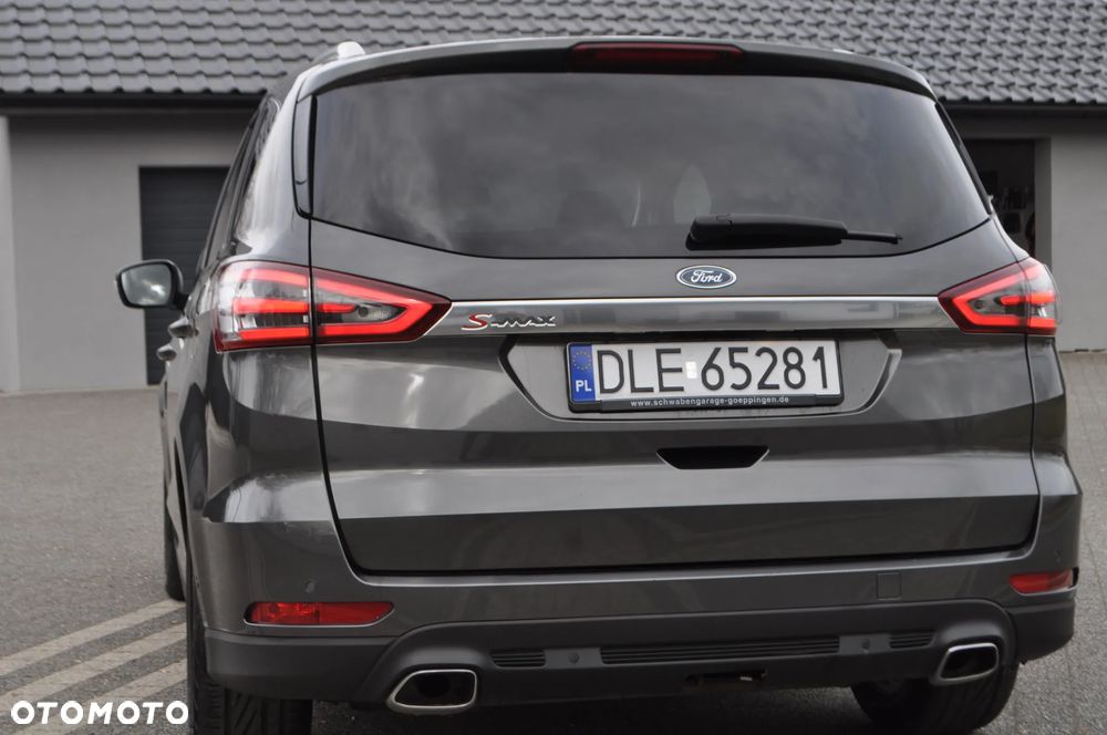 Ford S-Max - 16