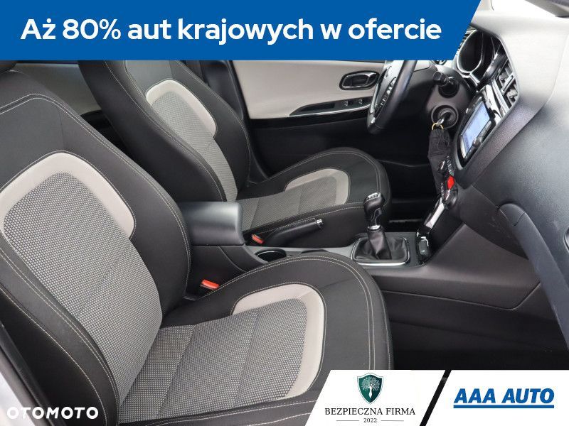 Kia Ceed - 11
