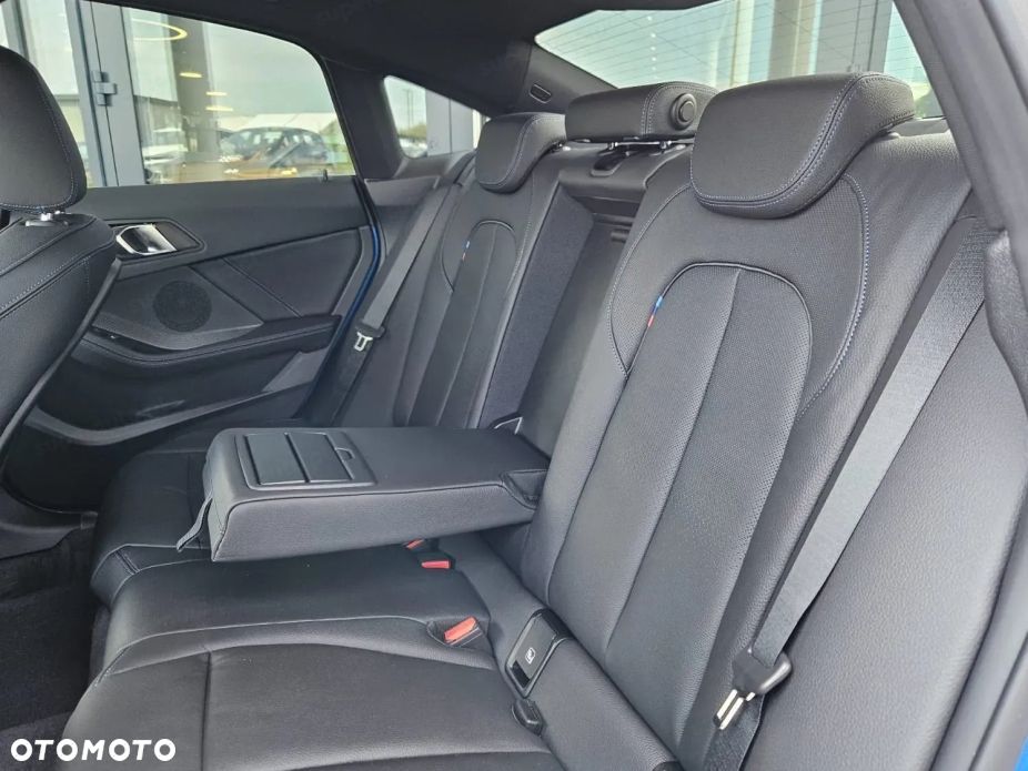 BMW Seria 2 218i M Sport - 13