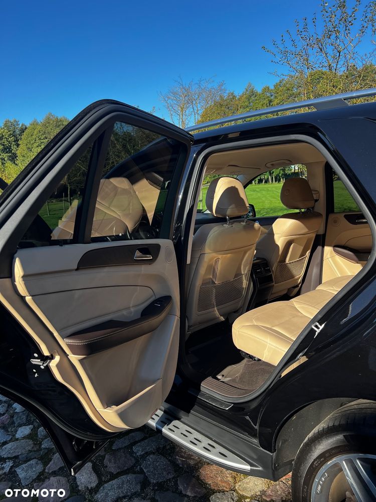 Mercedes-Benz GLE 350 d 4-Matic - 17