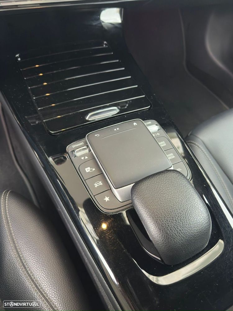 Mercedes-Benz CLA 200 - 12