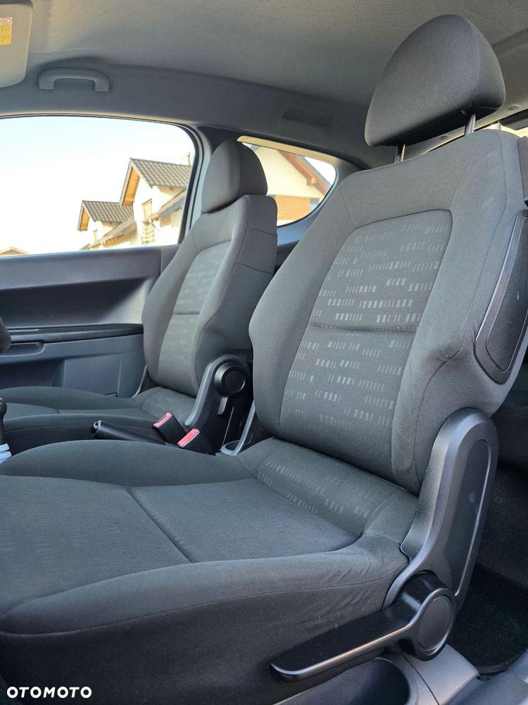 Mitsubishi Colt 1.3 Inform - 13