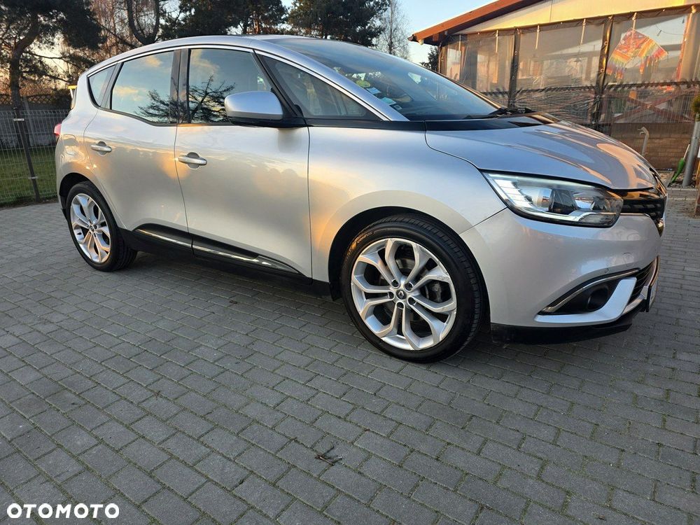 Renault Scenic - 17