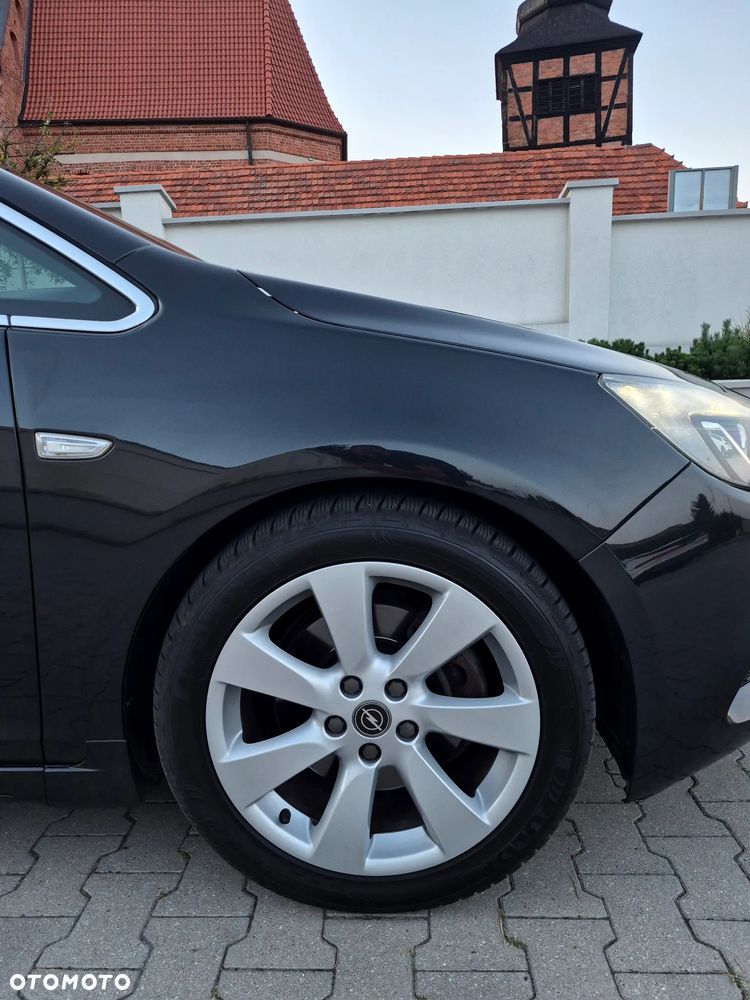 Opel Astra 2.0 BiTurbo CDTI DPF ecoFLEX SportsTourer St - 28