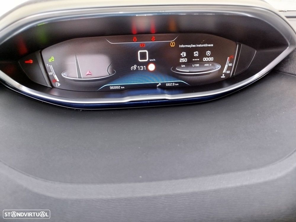Peugeot 5008 1.2 PureTech Allure - 15