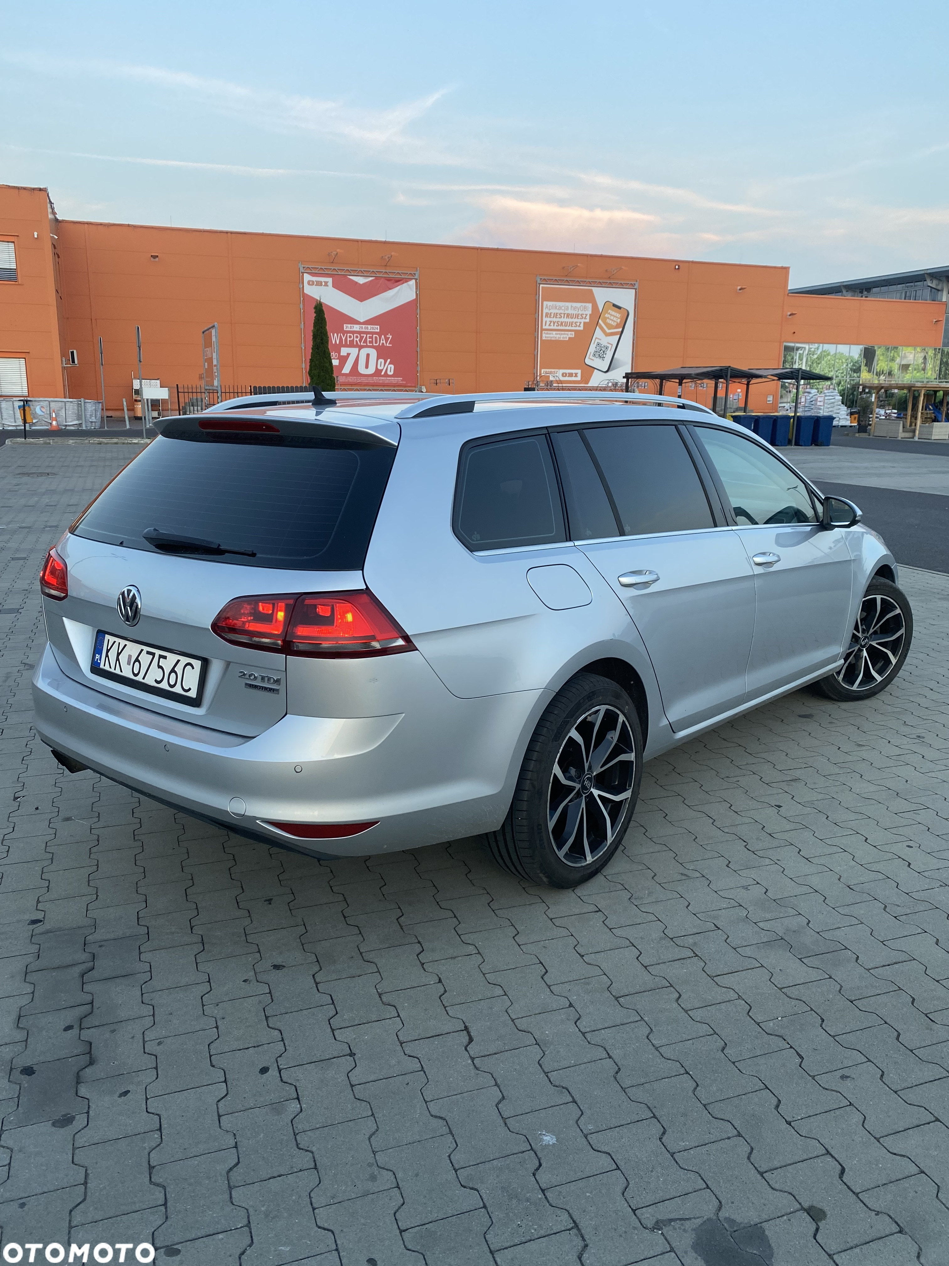 Volkswagen Golf - 6