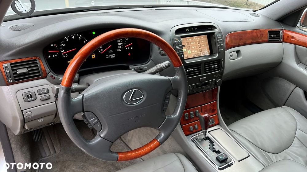 Lexus LS - 5