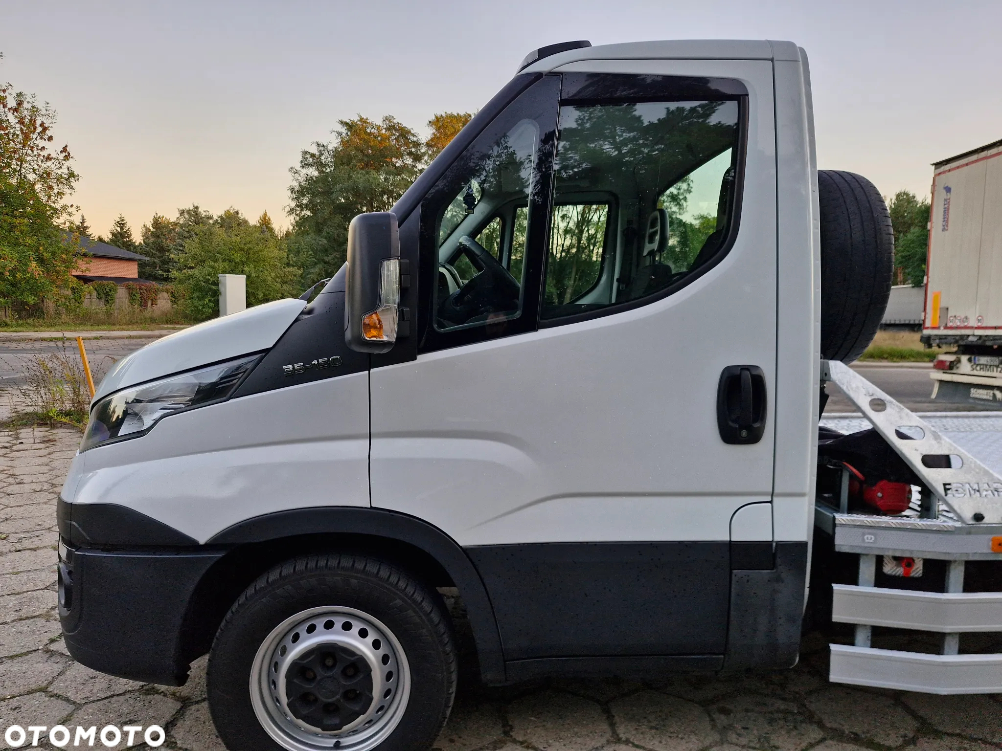 Iveco 35s18 - 12