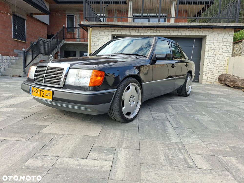 Mercedes-Benz W124 (1984-1993) - 1