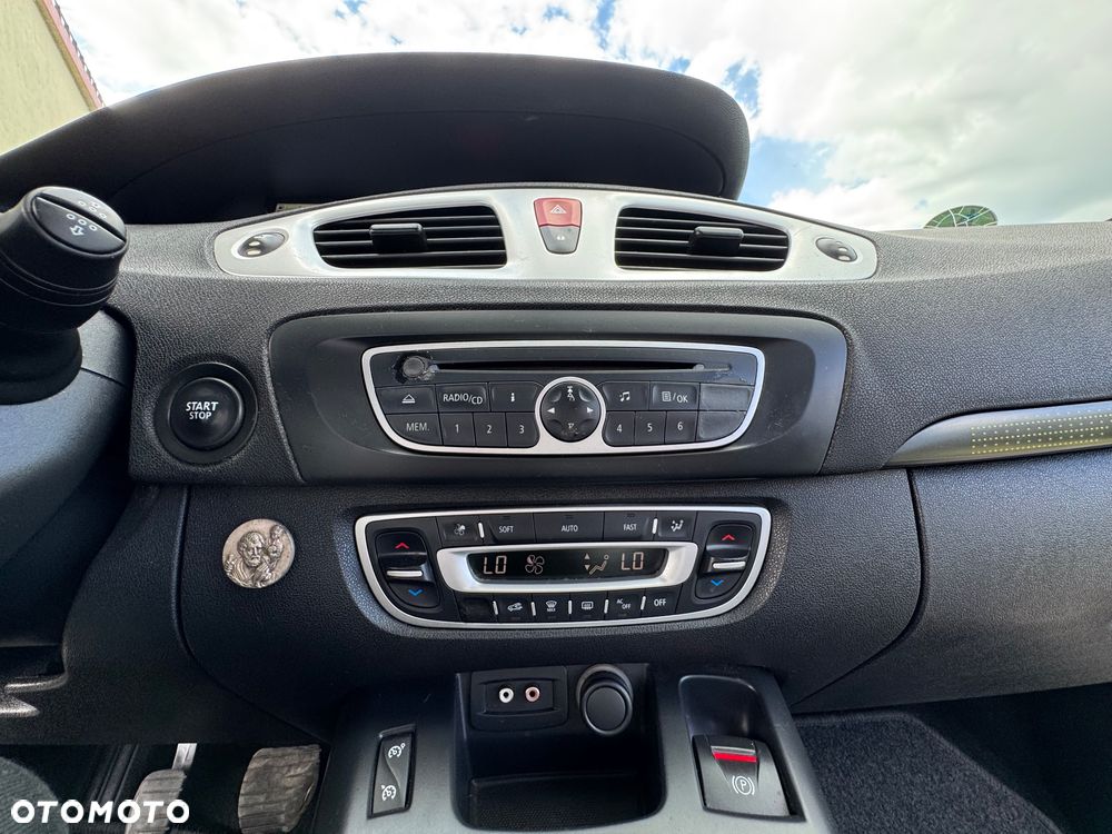Renault Scenic - 15