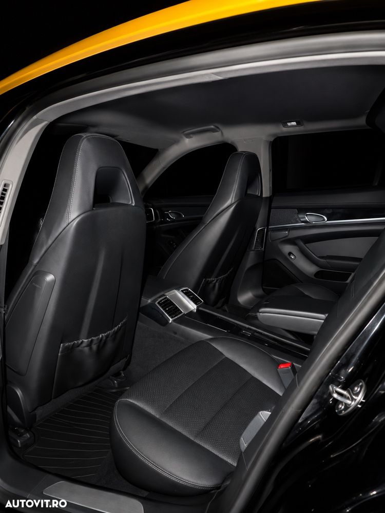 Porsche Panamera - 13