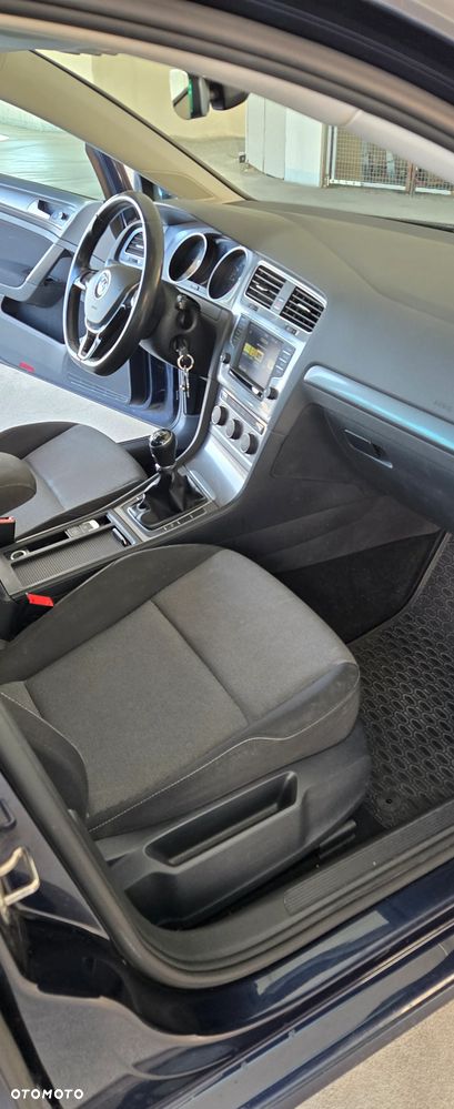 Volkswagen Golf 1.6 TDI BlueMotion Trendline - 28