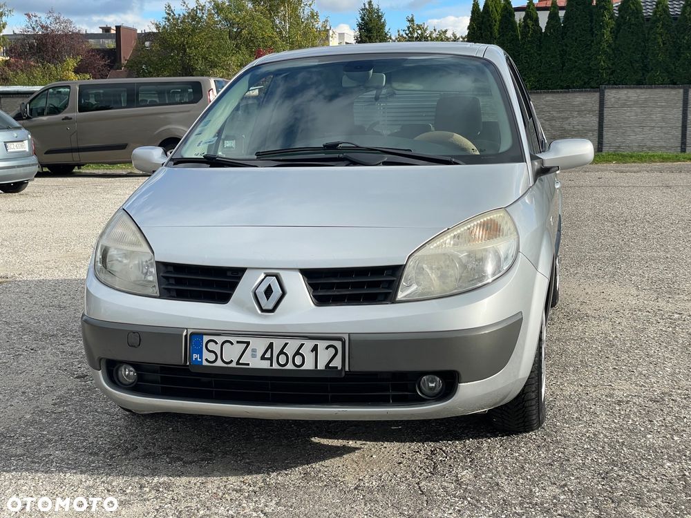 Renault Scenic - 1