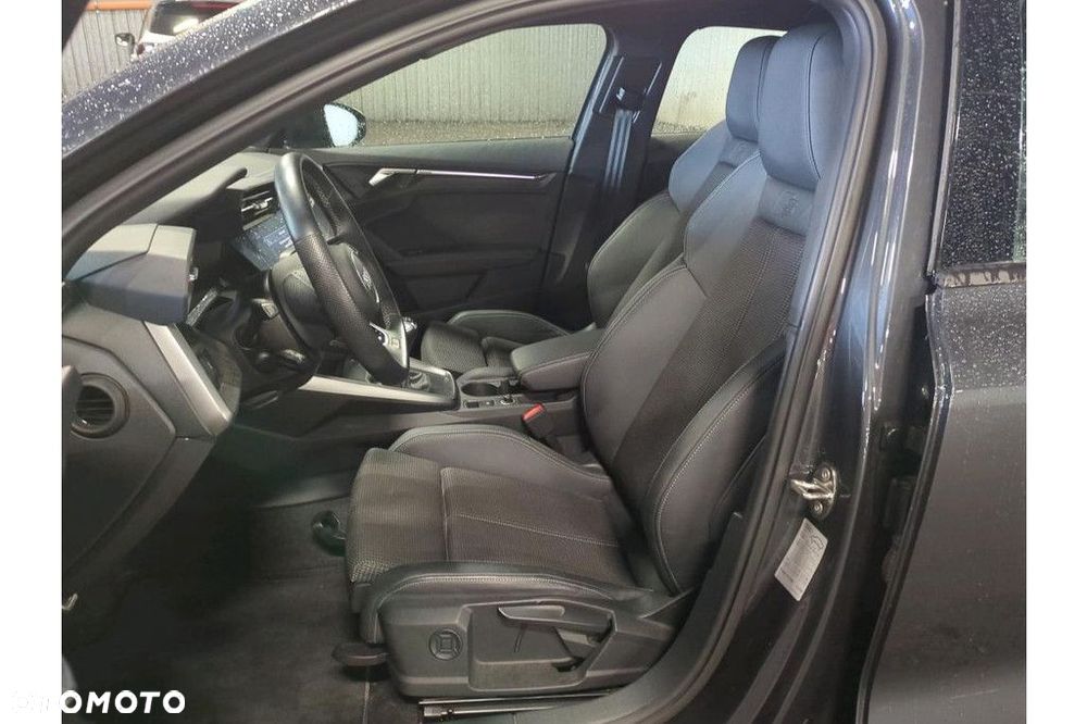 Audi A3 Sportback - 6