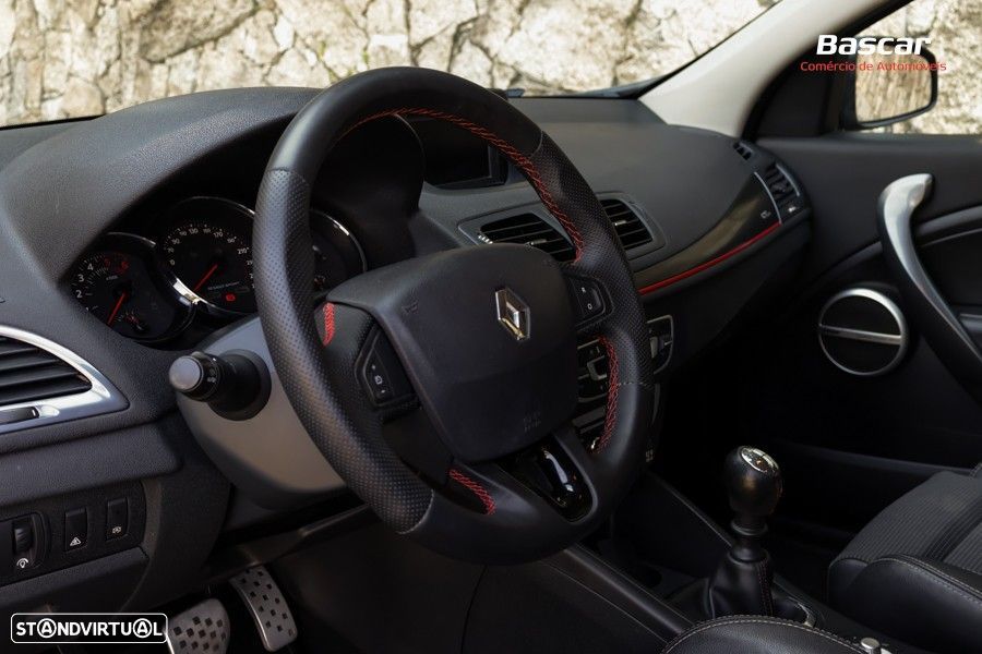 Renault Mégane Sport Tourer 1.5 dCi GT Line - 30
