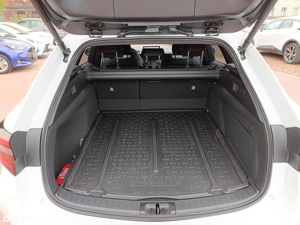 Toyota Corolla 2.0 Hybrid Style - 13