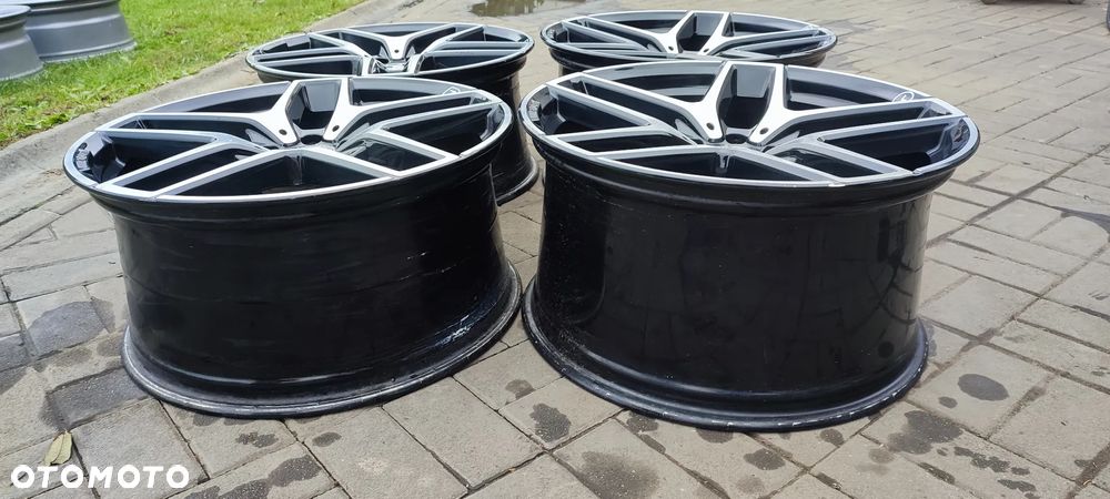 FELGI ALUMINIOWE 5x112 STOPNIOWANE MG 2x10Jx21 CALI ET 52,5 2924012900 2x 11Jx21 CALI ET38 2924011700 MERCEDES GLE COUPE I INNE KOMPLET 4 SZTUKI - 2