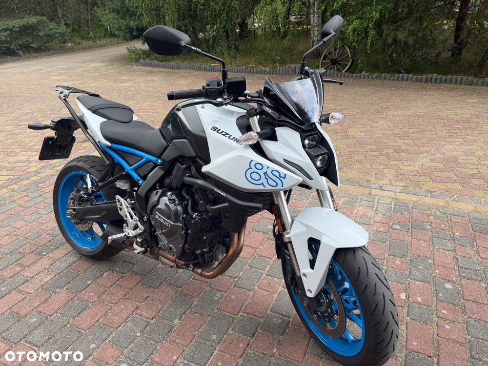 Suzuki GSX - 1