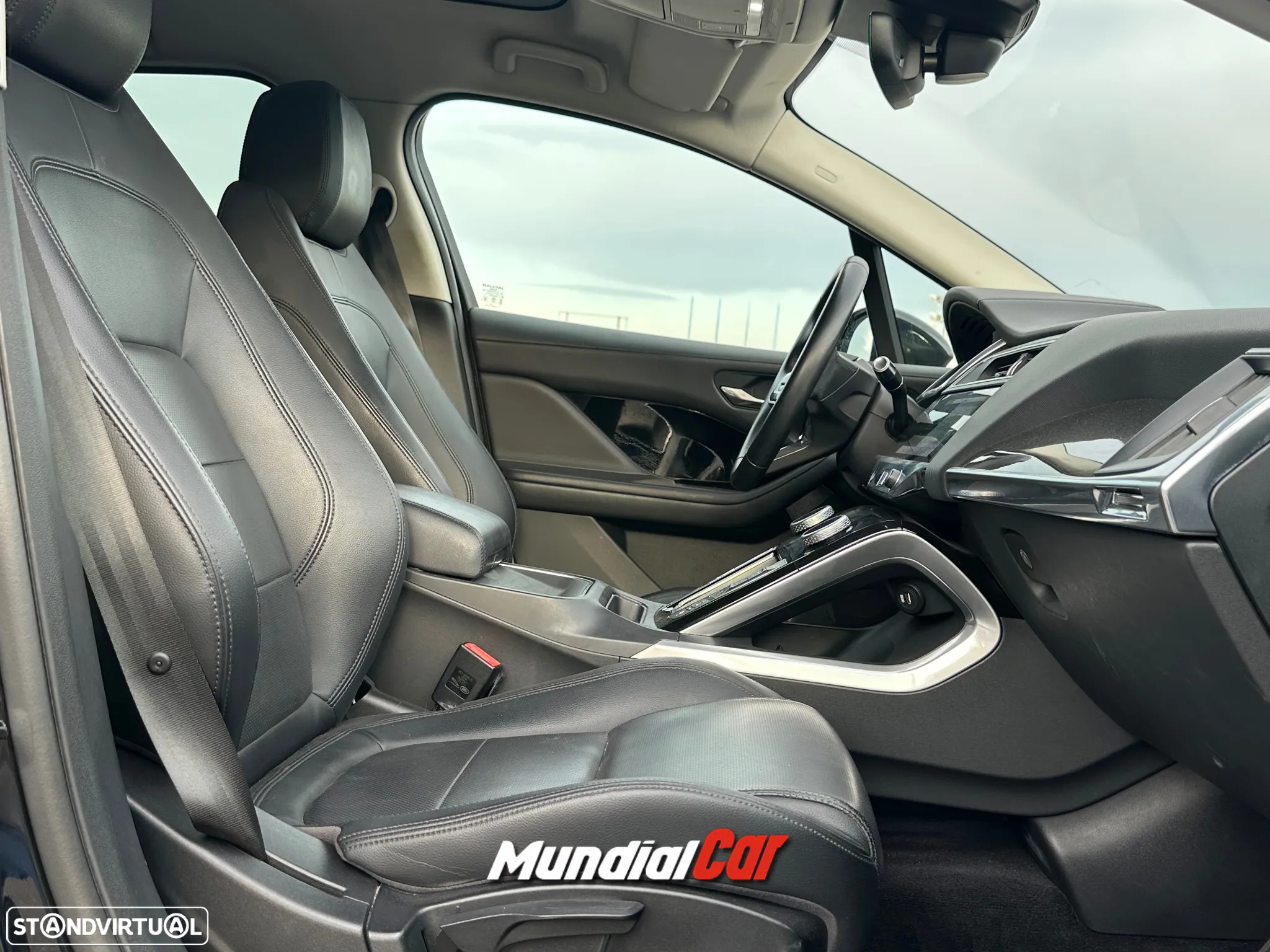 Jaguar I-Pace - 8