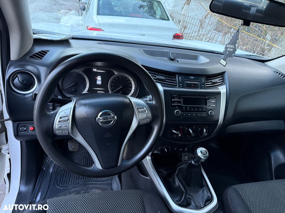 Nissan Navara Double Cab Visia - 19