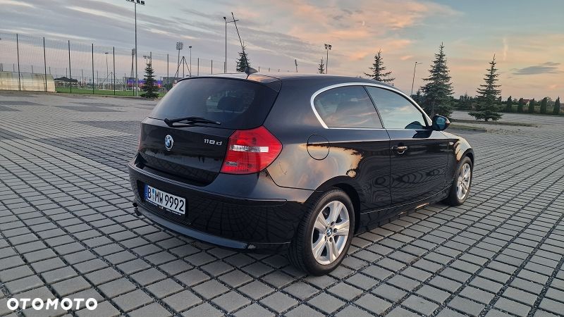 BMW Seria 1 118d DPF Edition Sport - 2