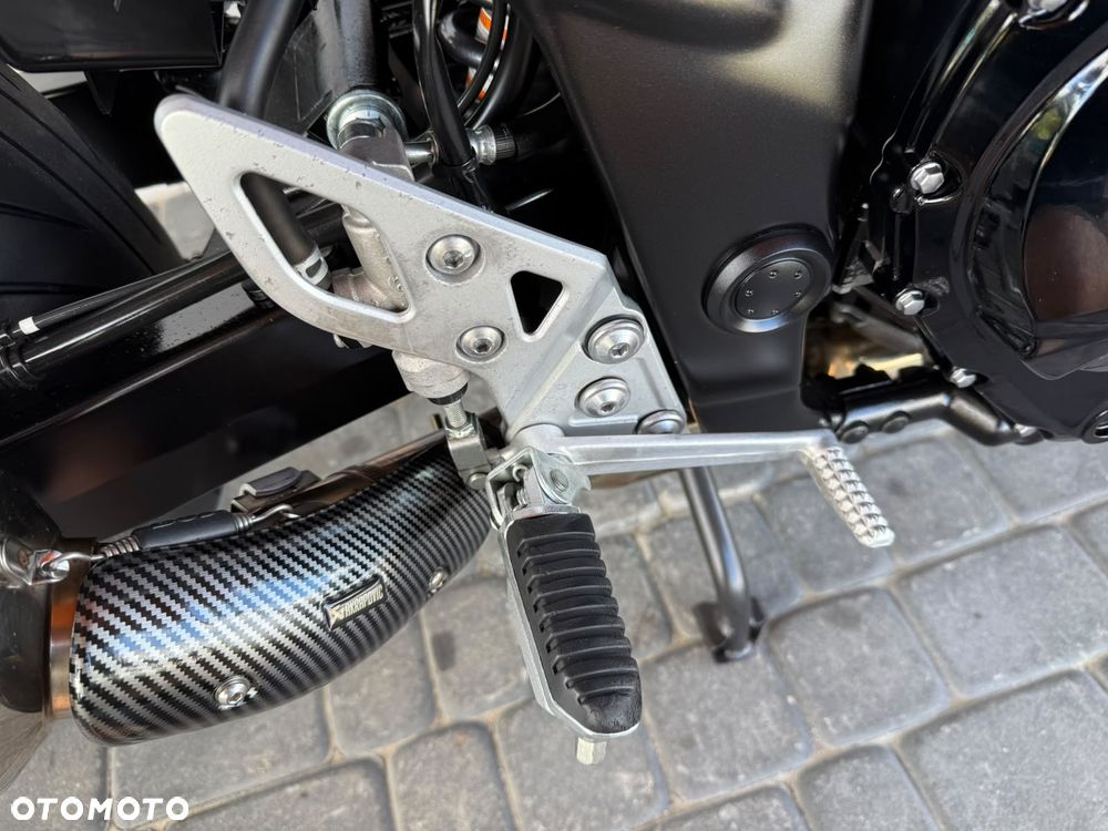 Suzuki GSX - 10