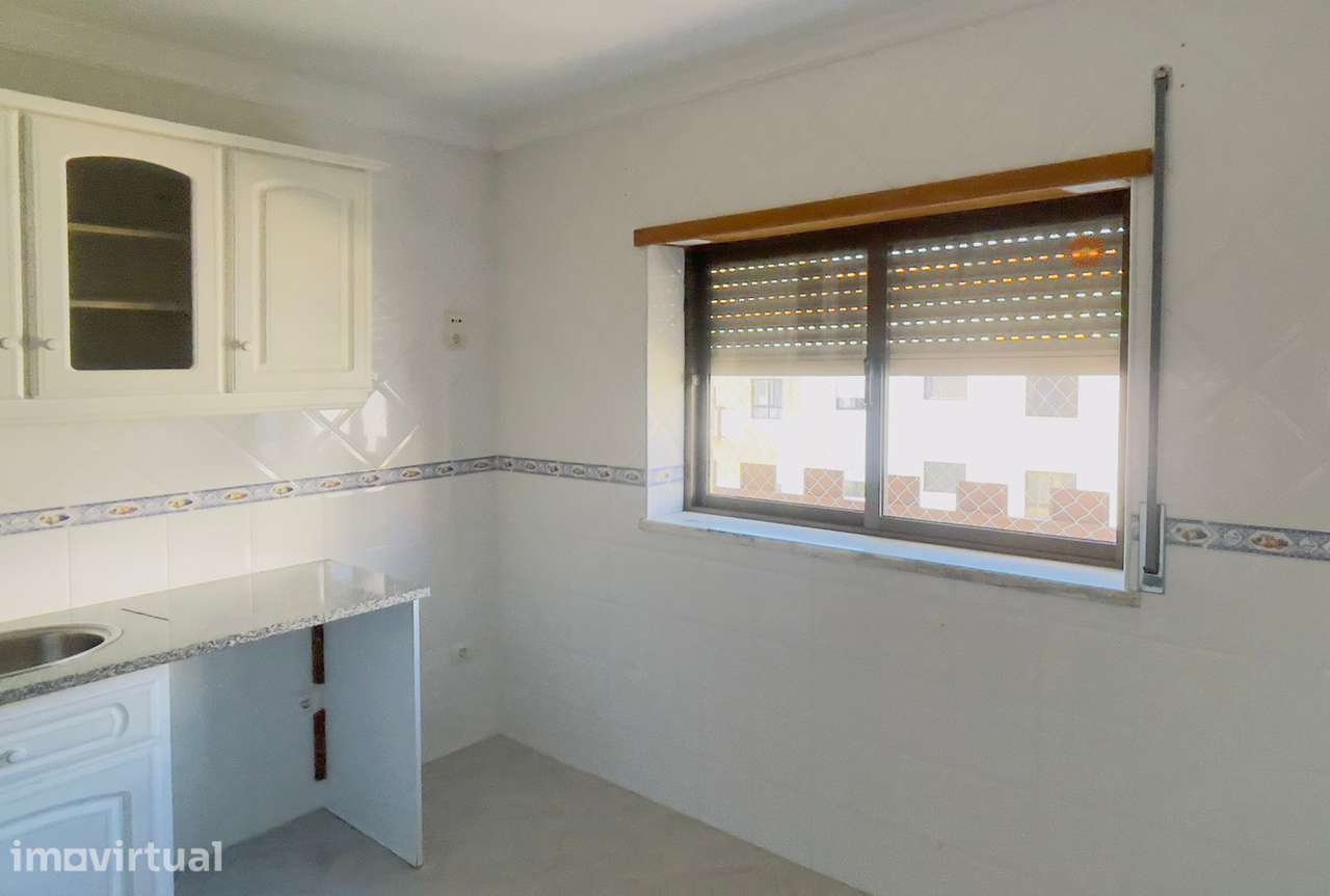 Apartamento T3 em Arrendamento - Torres Novas (Lapas) - Grande imagem: 5/9
