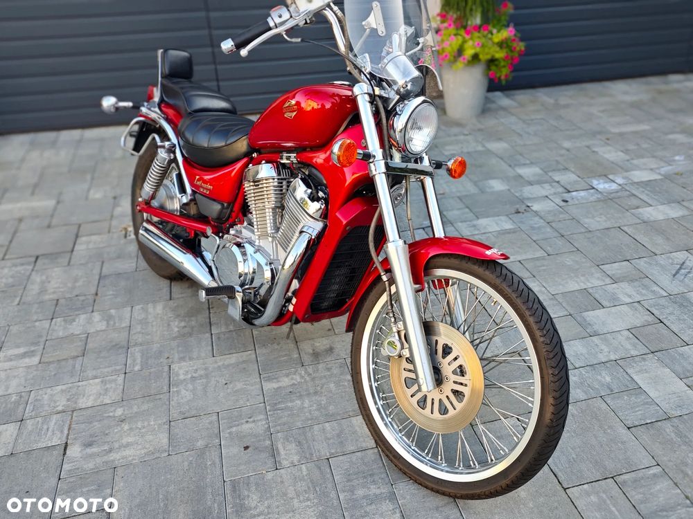 Suzuki Intruder - 30