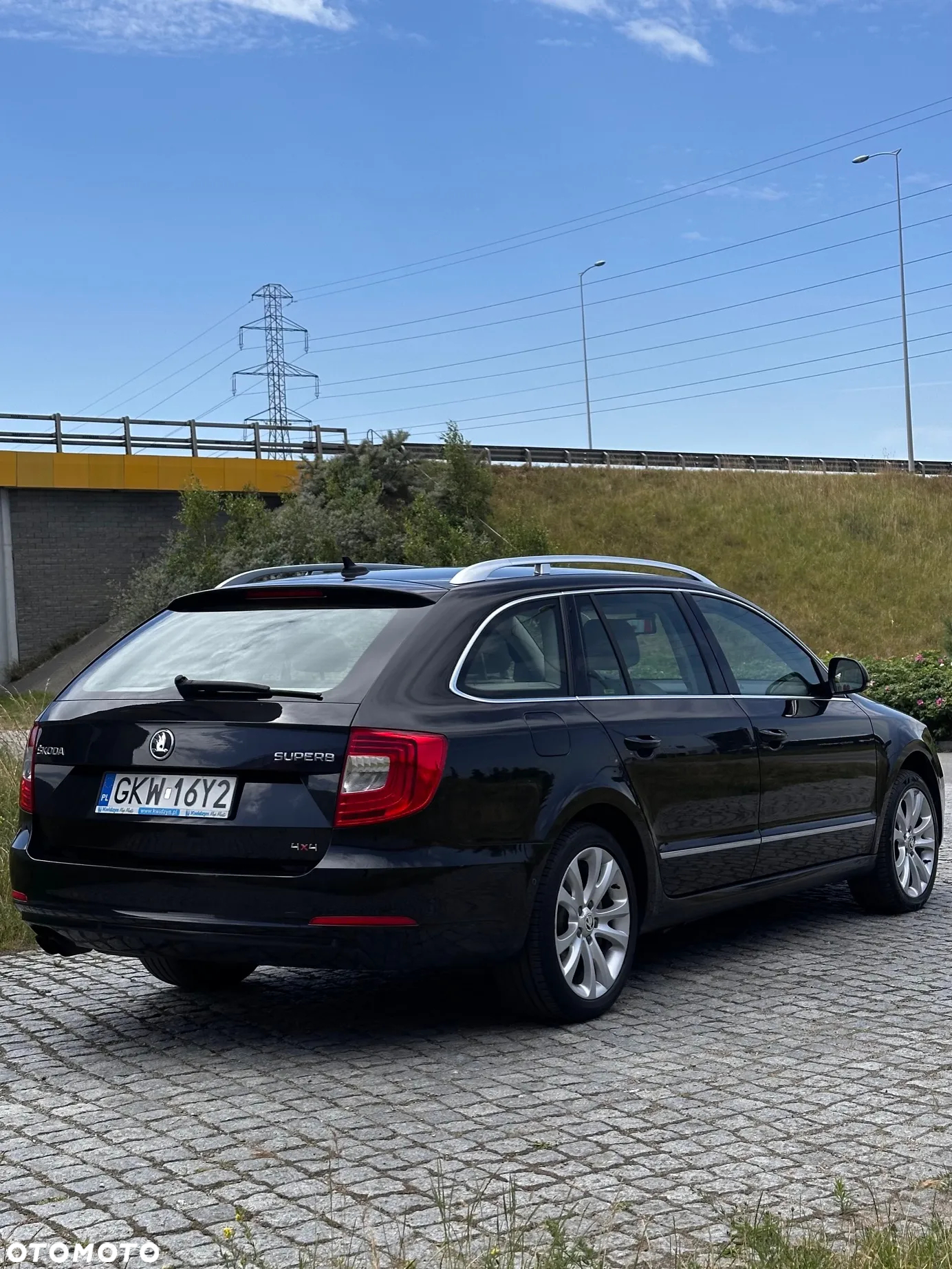 Skoda Superb 2.0 TDI 4x4 Elegance DSG - 2