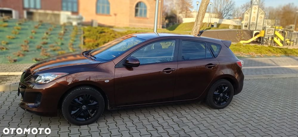 Mazda 3 1.6 Exclusive + - 4