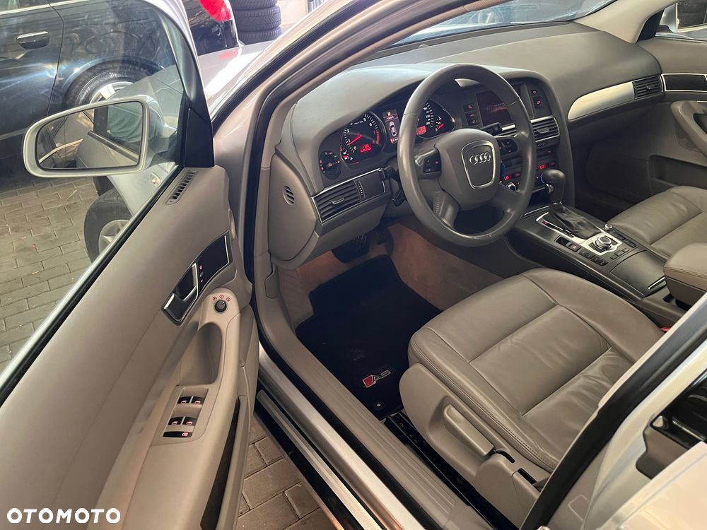 Audi A6 - 6