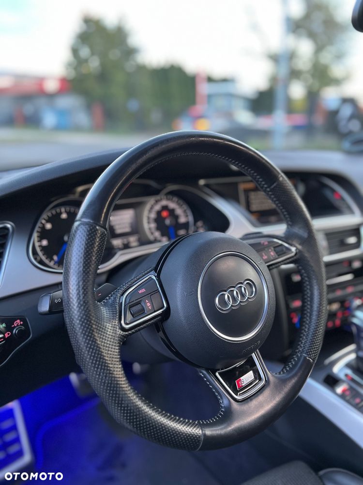 Audi A4 Avant 2.0 TDI DPF clean diesel quattro S tronic S line Sportpaket - 10