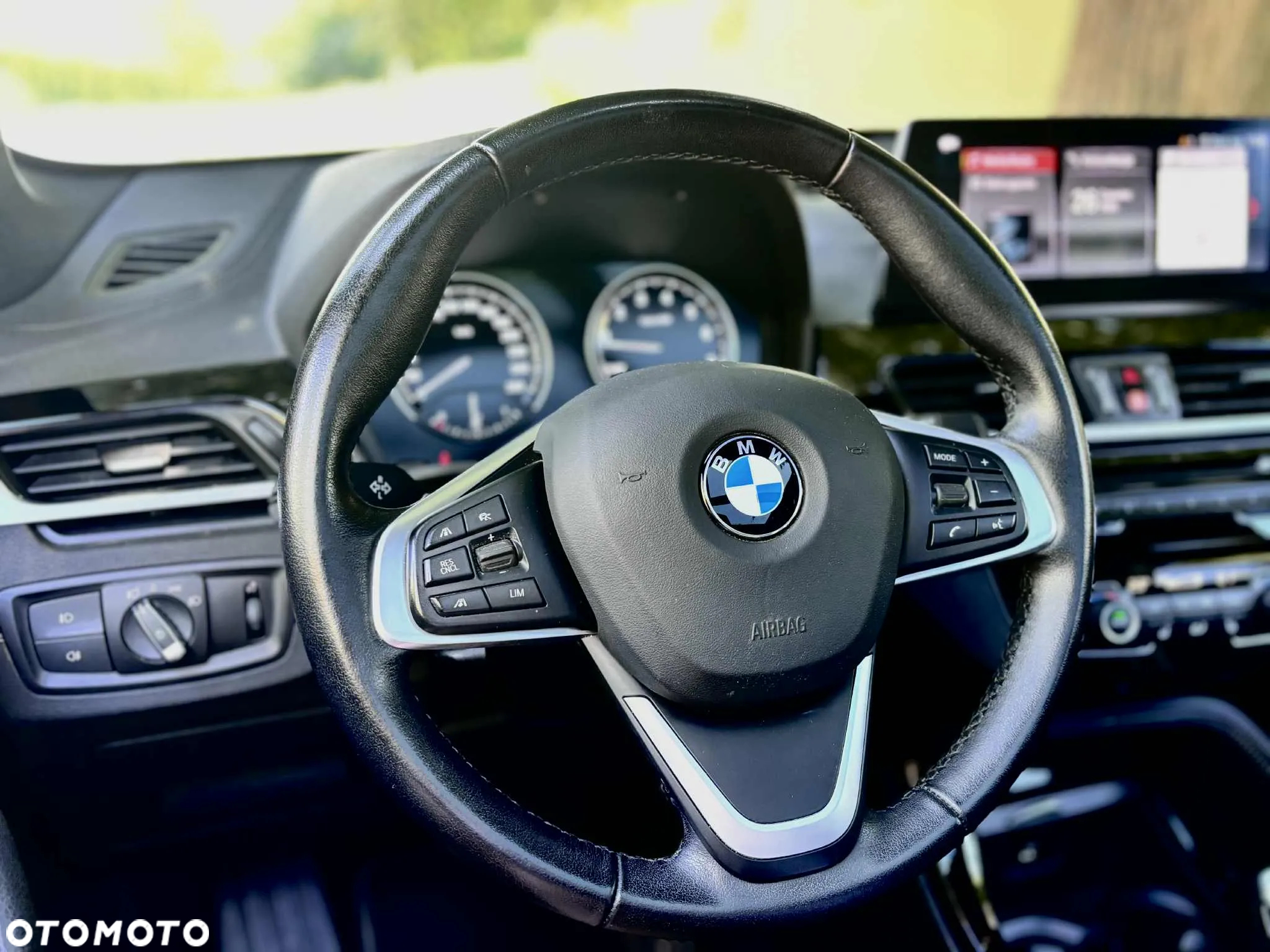BMW X1 xDrive20i - 22
