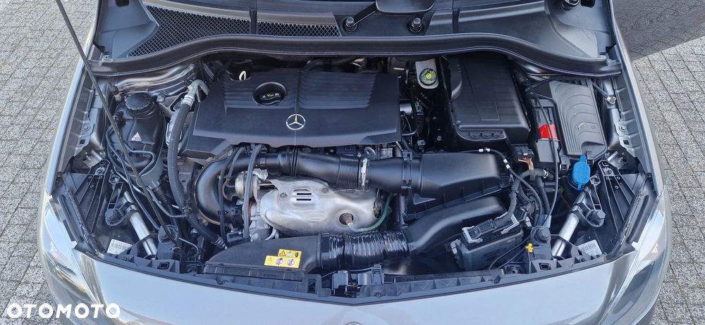 Mercedes-Benz Klasa B 180 7G-DCT Edition - 27