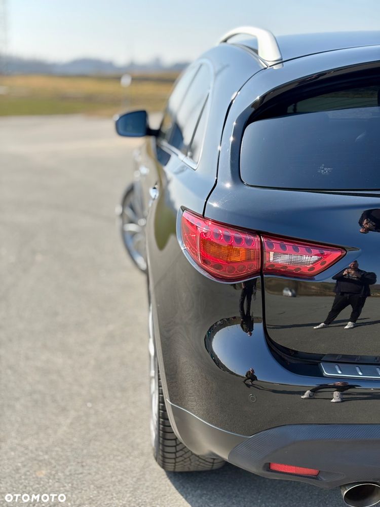 Infiniti QX70 5.0 S Premium - 12
