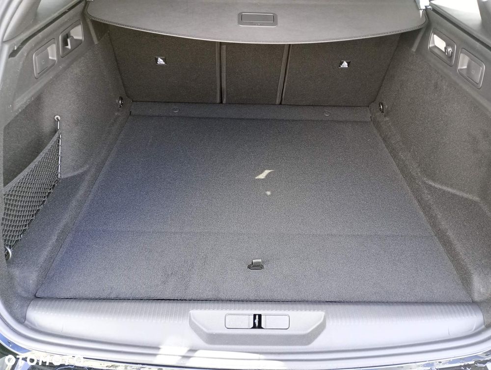 Peugeot 308 1.2 mHEV Allure S&S e-DCS6 - 16
