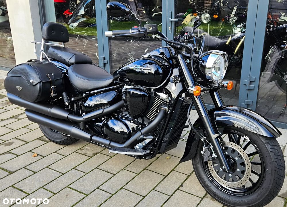 Suzuki Intruder - 19