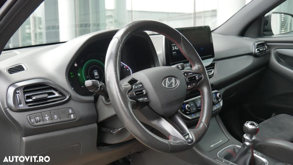 Hyundai i30 1.5 T-GDI 48V-Hybrid N-Line - 4