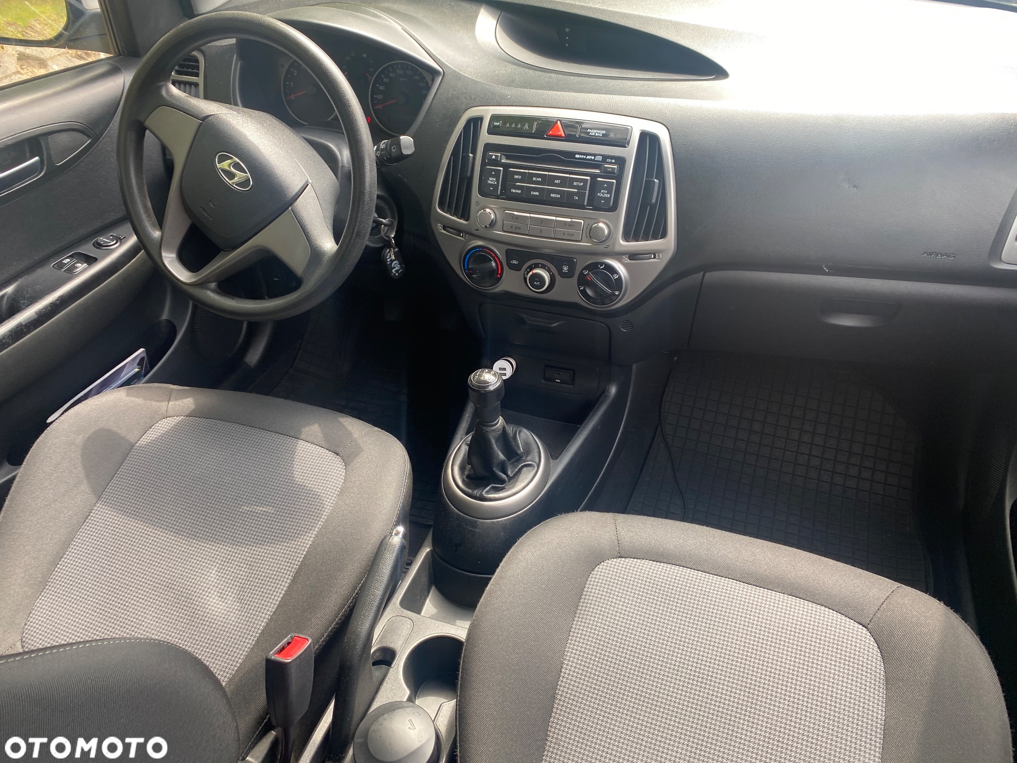 Hyundai i20 1.25 Classic + - 5