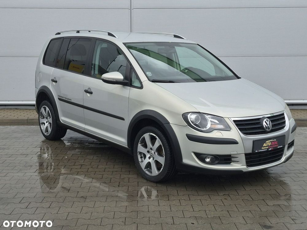 Volkswagen Touran - 3