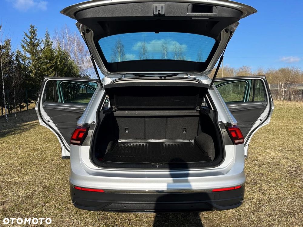 Volkswagen Tiguan - 11