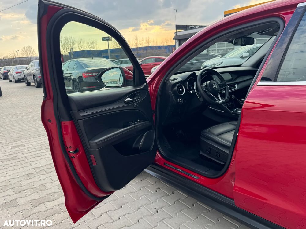 Alfa Romeo Stelvio 2.2 16V AT8 Q4 Lusso Ti - 16