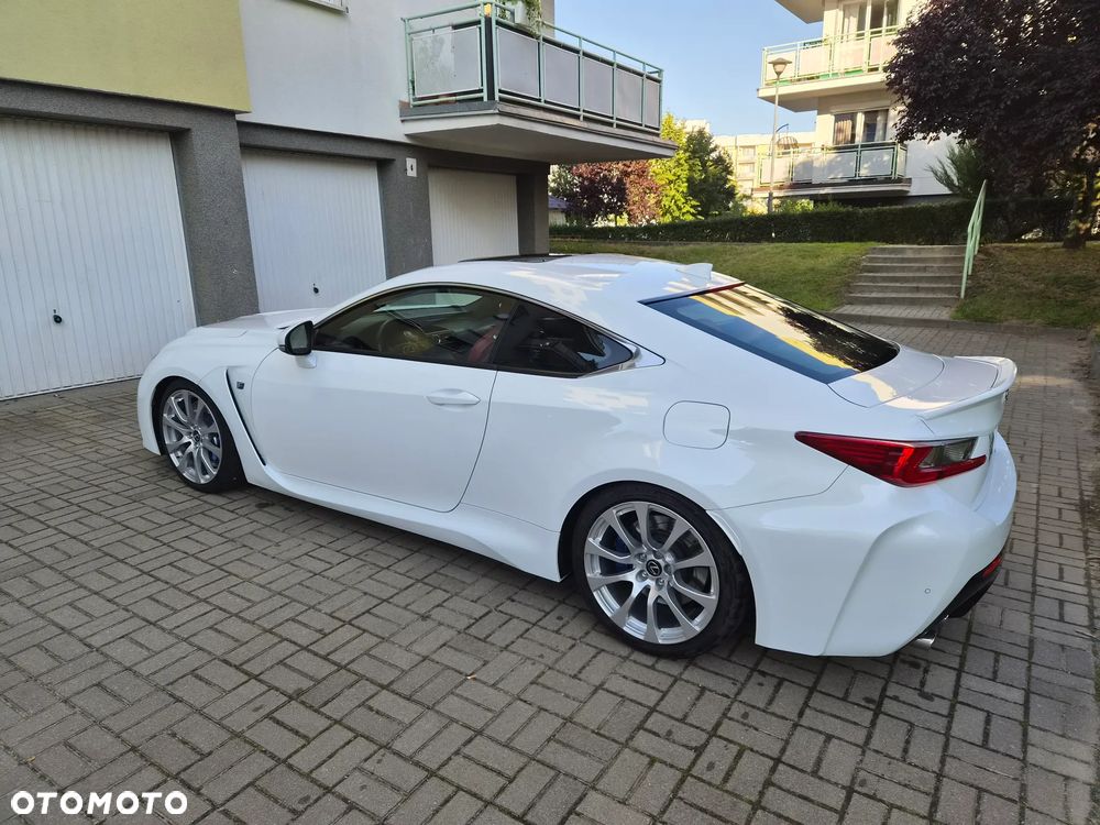 Lexus RC - 3