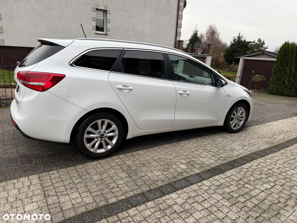 Kia Ceed 1.6 CRDi 136 ISG GT Line - 5