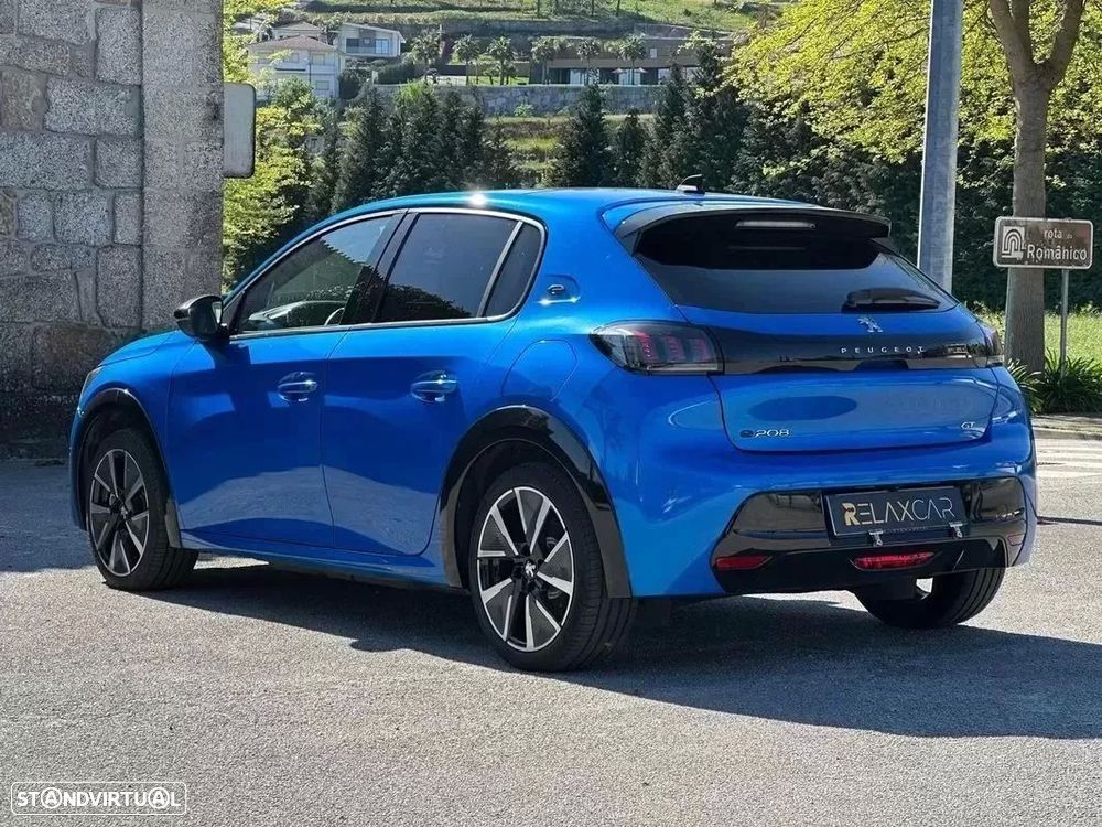 Peugeot e-208 50 kWh GT Pack - 11