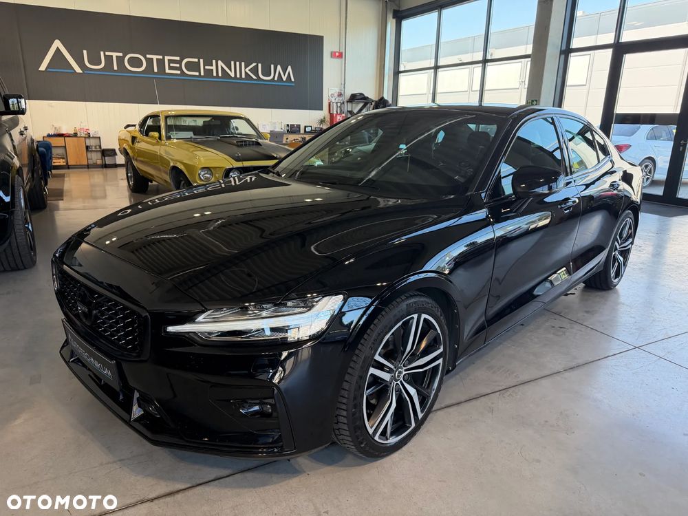 Volvo S60 T4 R-Design - 1