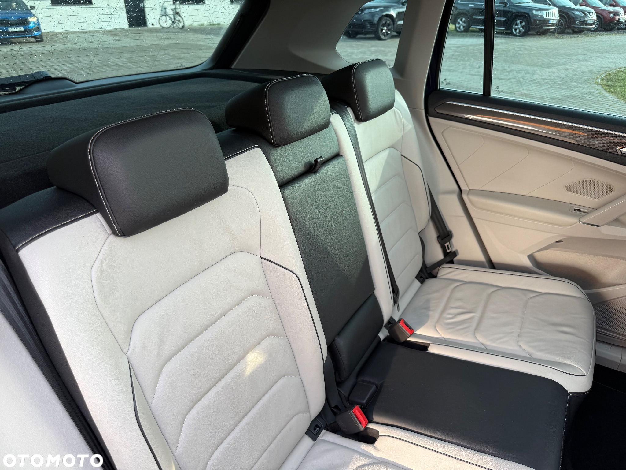 Volkswagen Tiguan 2.0 TDI SCR 4MOTION (BlueMotion Techn.) DSG Highline - 32
