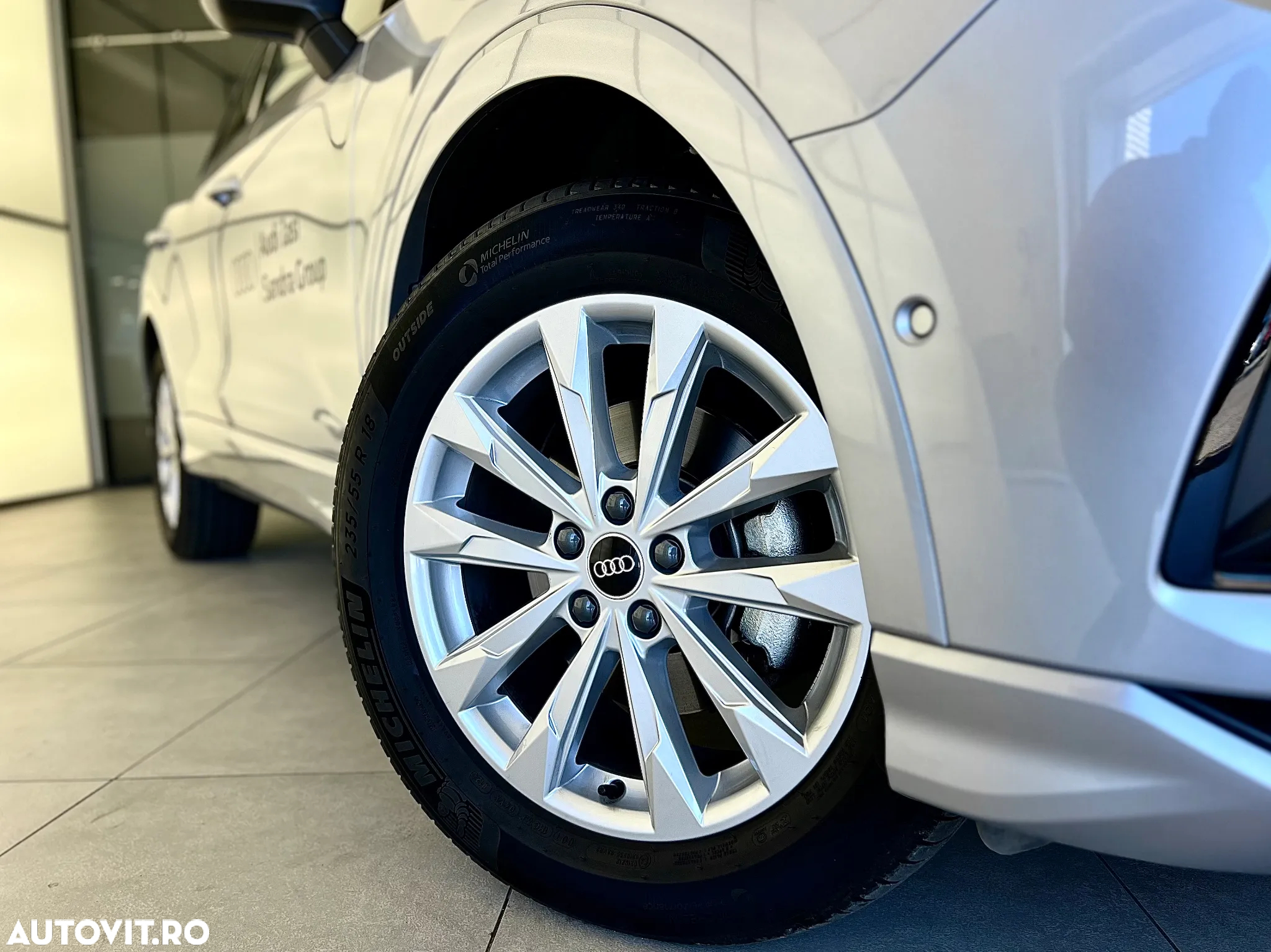Audi Q3 2.0 35 TDI S tronic Advanced - 7